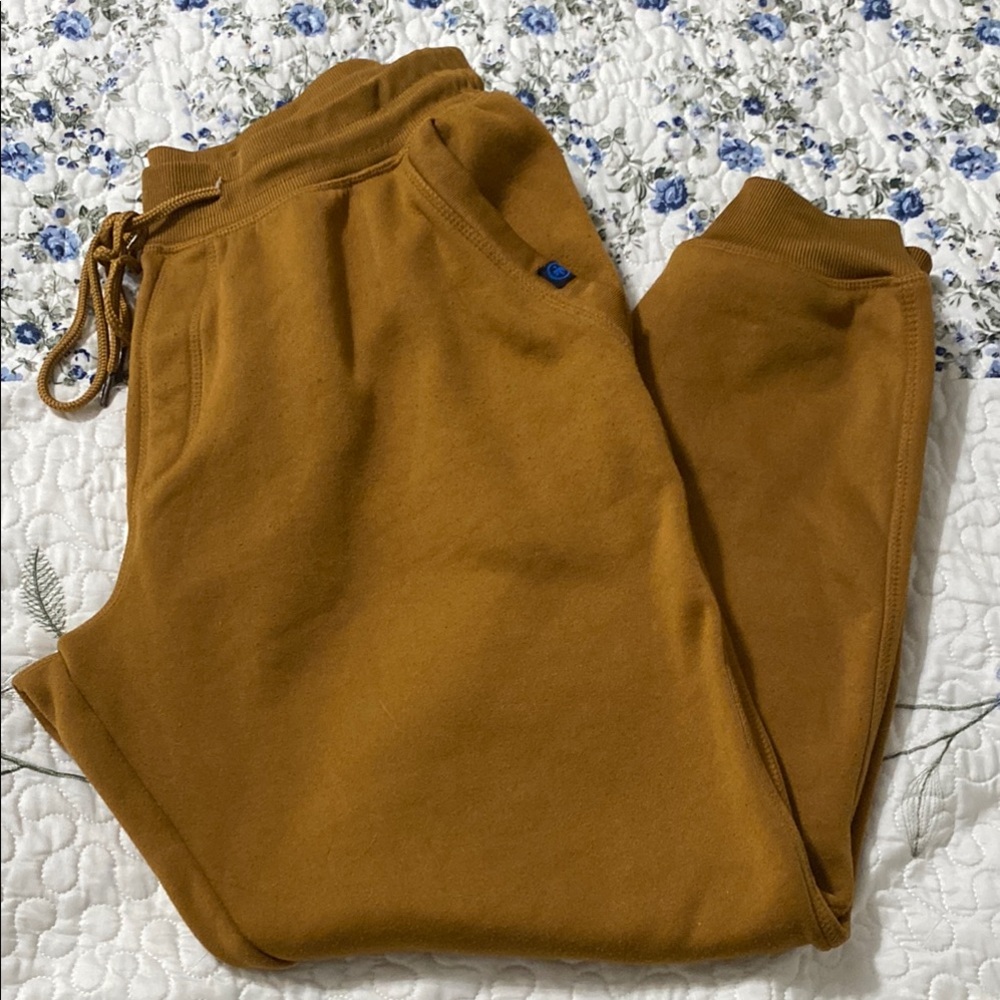 MONUMENT Men Joggers